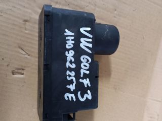 bontott VW GOLF III Központizár Motor (Pozíciófüggetlen)