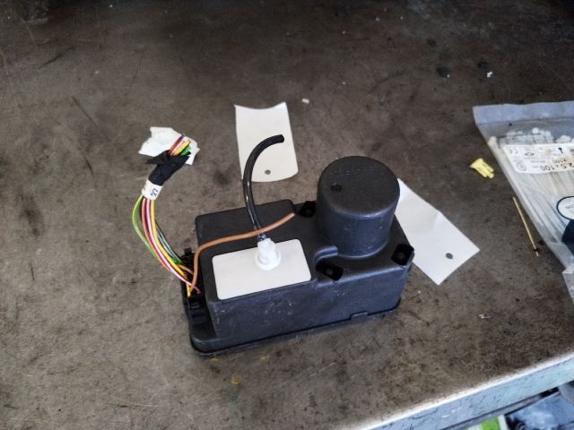 bontott VW GOLF III Központizár Motor (Pozíciófüggetlen)