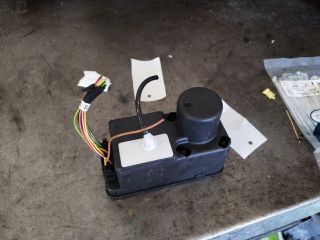 bontott VW GOLF III Központizár Motor (Pozíciófüggetlen)