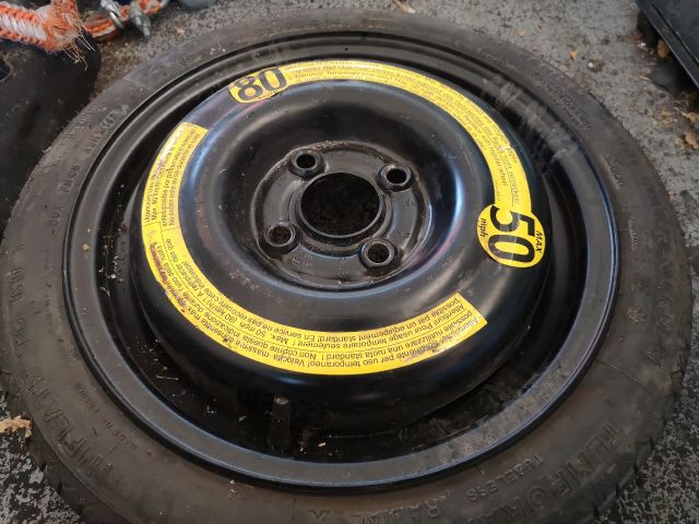 bontott VW GOLF III Pótkerék