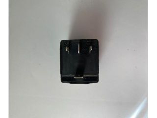 bontott VW GOLF III Relé