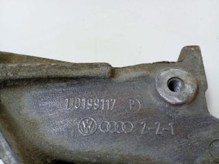 bontott VW GOLF III Tartó Bak