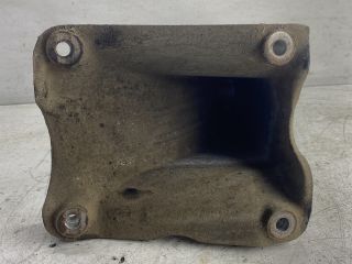 bontott VW GOLF III Tartó Bak