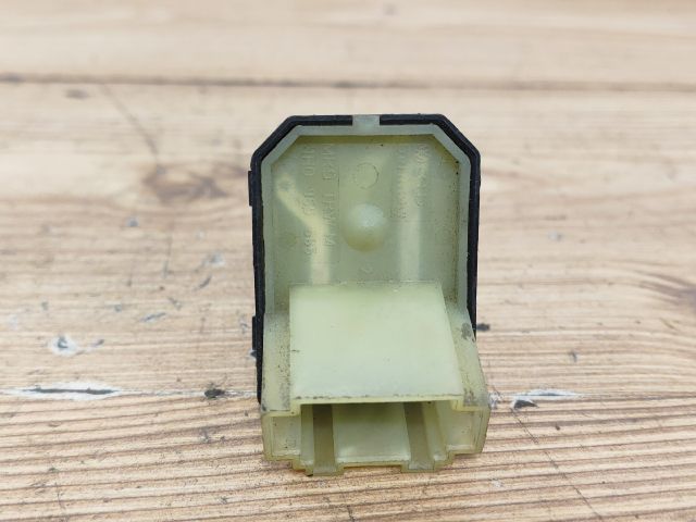 bontott VW GOLF III Tükör Kapcsoló