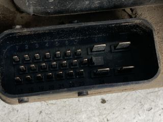 bontott VW GOLF IV ABS Kocka