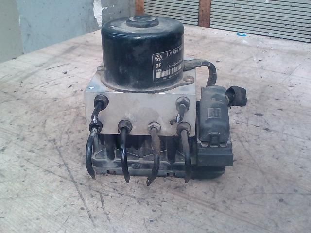 bontott VW GOLF IV ABS Kocka