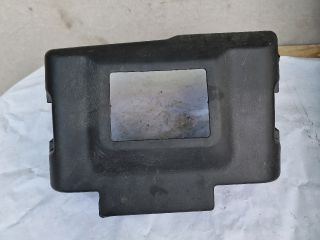 bontott VW GOLF IV Akkumulátor Fedél