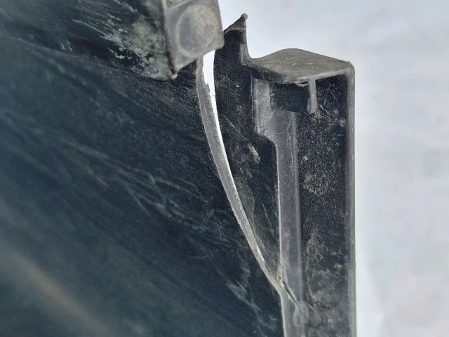 bontott VW GOLF IV Akkumulátor Fedél