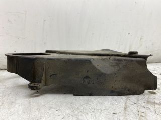 bontott VW GOLF IV Alsó Vezérlés Burkolat