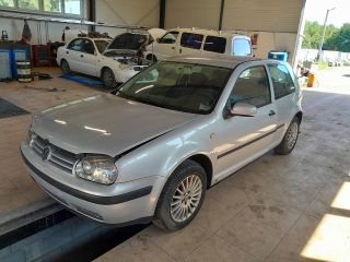 bontott VW GOLF IV Bal első Féknyereg Munkahengerrel