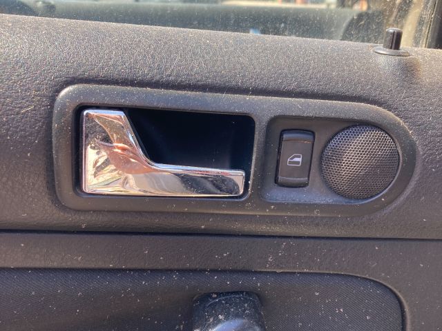 bontott VW GOLF IV Bal első Gólyaláb (Lengécsillapító, Rugó)