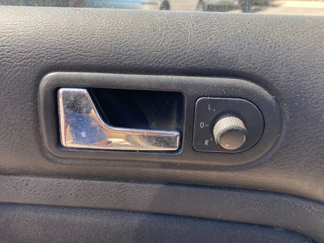 bontott VW GOLF IV Bal első Gólyaláb (Lengécsillapító, Rugó)