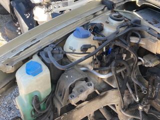 bontott VW GOLF IV Bal első Gólyaláb (Lengécsillapító, Rugó)