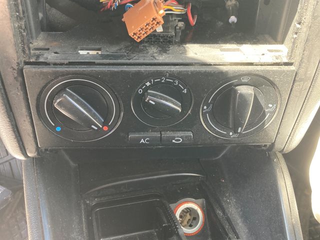 bontott VW GOLF IV Bal első Gólyaláb (Lengécsillapító, Rugó)