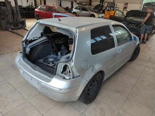 bontott VW GOLF IV Bal hátsó Féknyereg Munkahengerrel