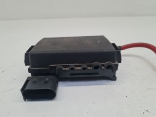 bontott VW GOLF IV Biztosítéktábla Motortér