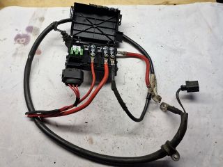 bontott VW GOLF IV Biztosítéktábla Motortér