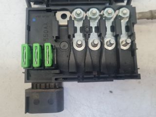 bontott VW GOLF IV Biztosítéktábla Motortér