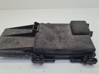 bontott VW GOLF IV Biztosítéktábla Motortér