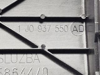 bontott VW GOLF IV Biztosítéktábla Motortér