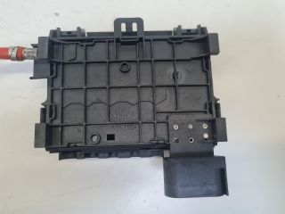 bontott VW GOLF IV Biztosítéktábla Motortér