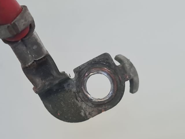 bontott VW GOLF IV Biztosítéktábla Motortér