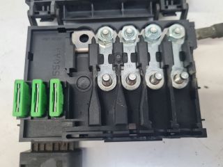 bontott VW GOLF IV Biztosítéktábla Motortér