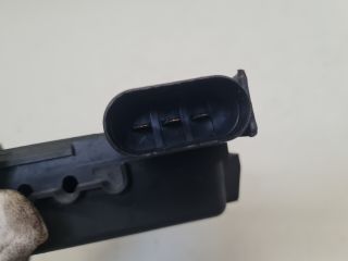 bontott VW GOLF IV Biztosítéktábla Motortér