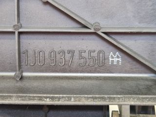 bontott VW GOLF IV Biztosítéktábla Motortér