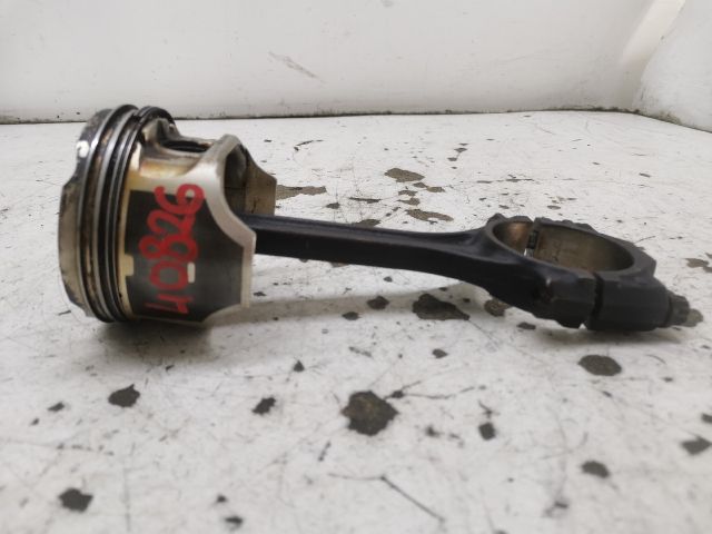 bontott VW GOLF IV Dugattyú és Hajtókar