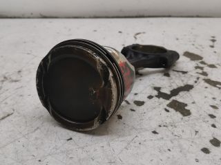 bontott VW GOLF IV Dugattyú és Hajtókar