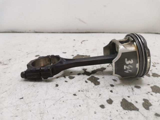 bontott VW GOLF IV Dugattyú és Hajtókar