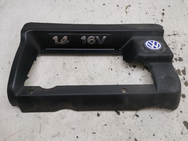 bontott VW GOLF IV Felső Motorburkolat