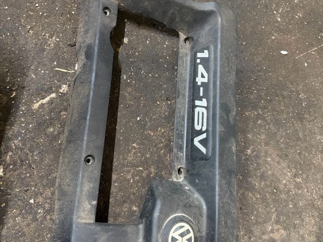 bontott VW GOLF IV Felső Motorburkolat