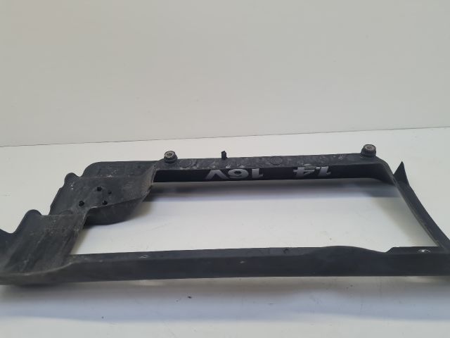 bontott VW GOLF IV Felső Motorburkolat