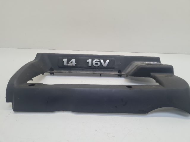 bontott VW GOLF IV Felső Motorburkolat