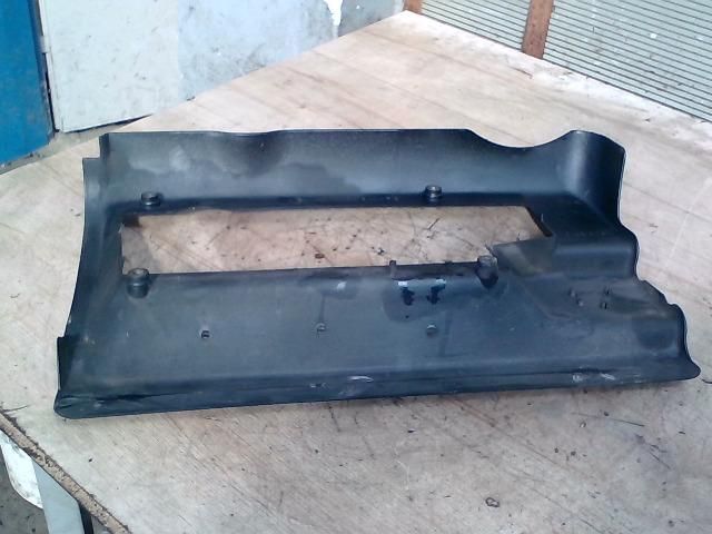 bontott VW GOLF IV Felső Motorburkolat