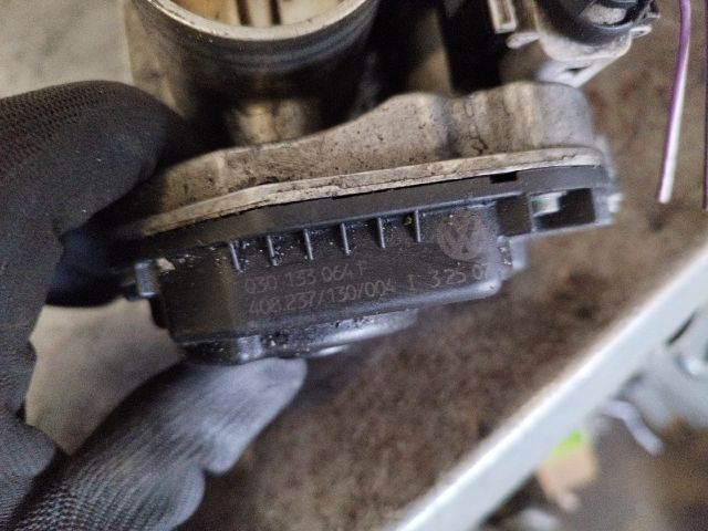 bontott VW GOLF IV Fojtószelep (Elektromos)