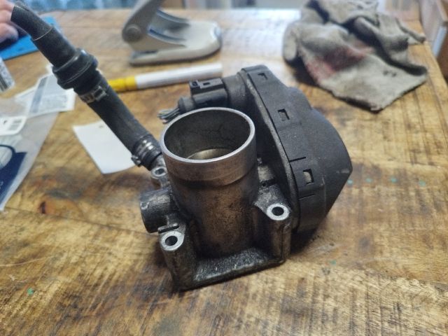 bontott VW GOLF IV Fojtószelep (Elektromos)