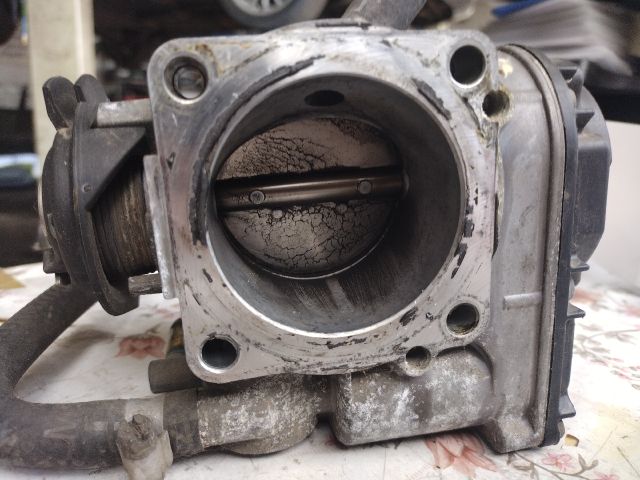 bontott VW GOLF IV Fojtószelep (Mechanikus)