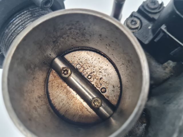 bontott VW GOLF IV Fojtószelep (Mechanikus)