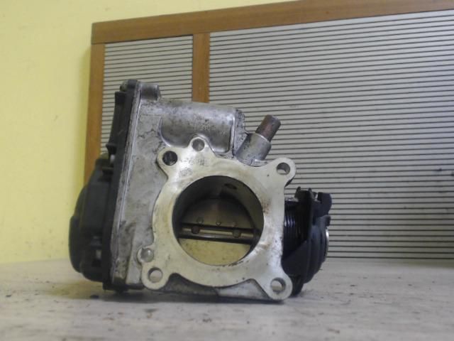 bontott VW GOLF IV Fojtószelep (Mechanikus)