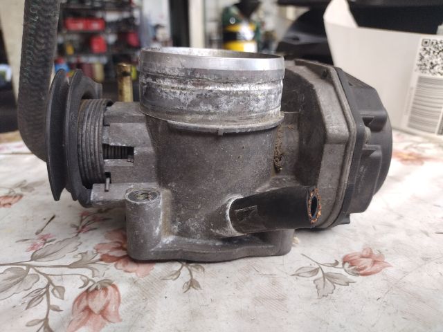 bontott VW GOLF IV Fojtószelep (Mechanikus)