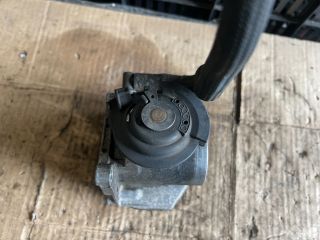 bontott VW GOLF IV Fojtószelep (Mechanikus)