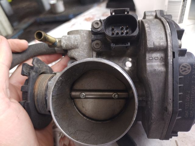 bontott VW GOLF IV Fojtószelep (Mechanikus)