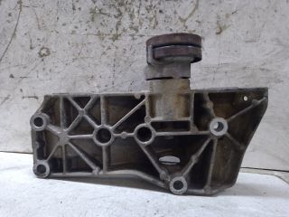 bontott VW GOLF IV Generátor Tartó Bak