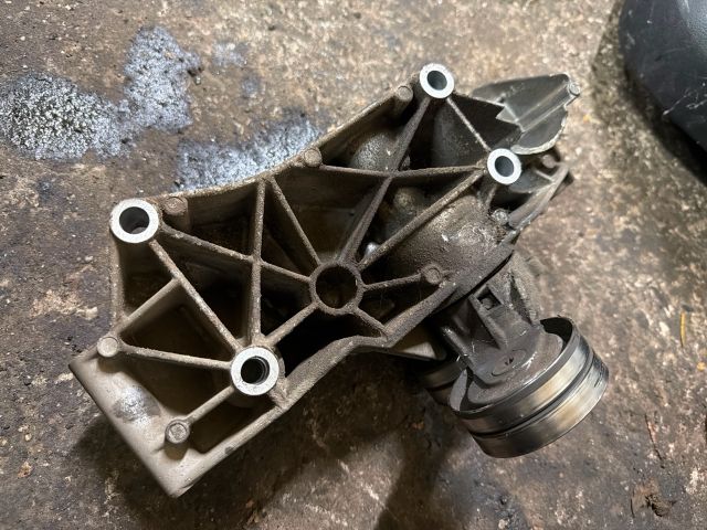 bontott VW GOLF IV Generátor Tartó Bak