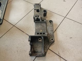 bontott VW GOLF IV Generátor Tartó Bak