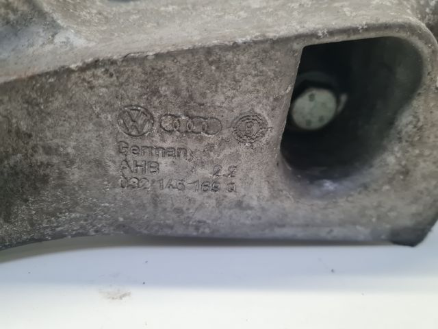 bontott VW GOLF IV Generátor Tartó Bak