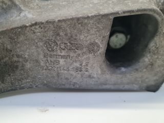 bontott VW GOLF IV Generátor Tartó Bak